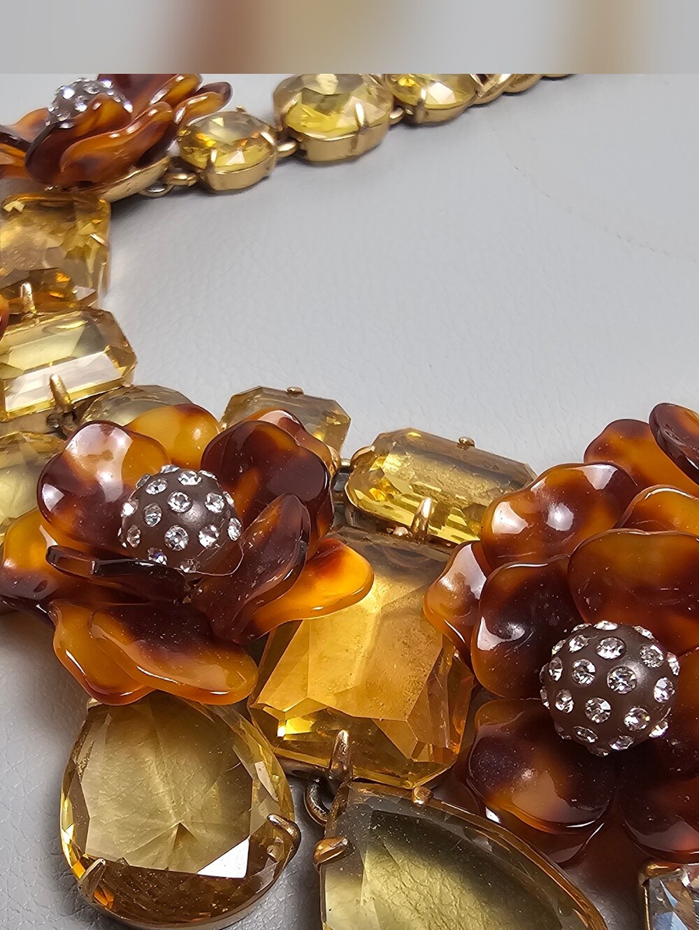 [J. Crew] Chunky Tortoise Flowers Yellow & Clear Faceted Crystal Bib Statement - Picture 5 of 16